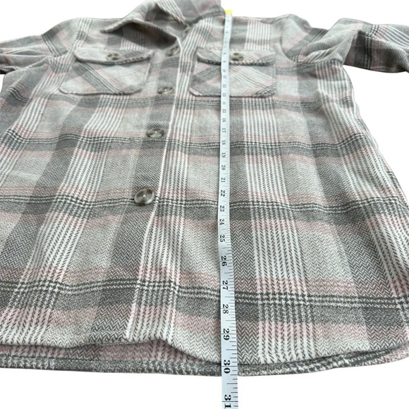 Steve Madden NWOT High Noon Cozy Gray Pink Plaid Flannel Sherpa Shacket Medium - Picture 7 of 10